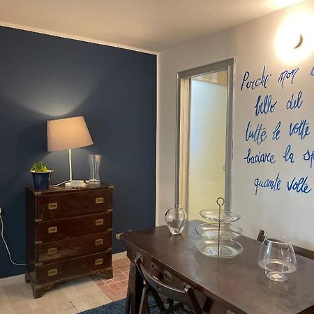 Splendida Taverna Dotata Di Tutti I Comfort A 500 Mt Dal Mare Marina Di Carrara Ngoại thất bức ảnh